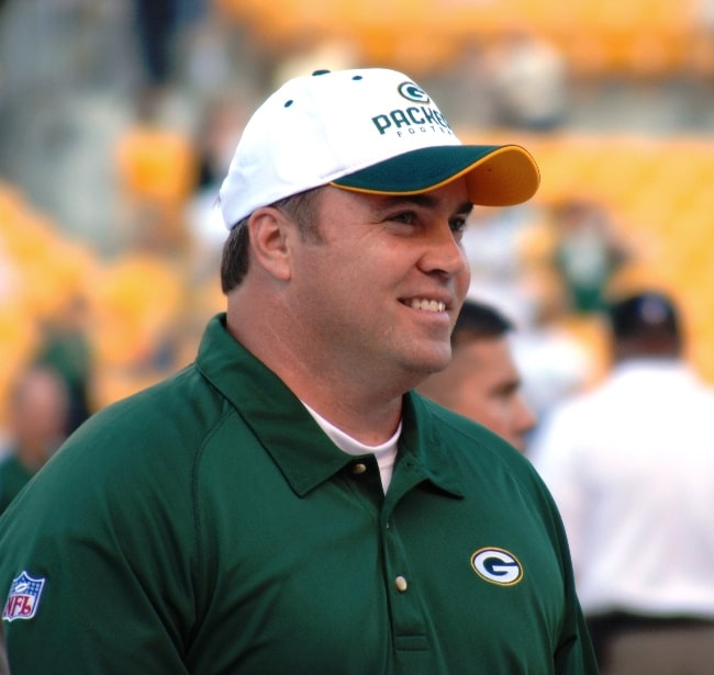 Mike McCarthy as seen as the head coach of Green Bay Packers in 2007