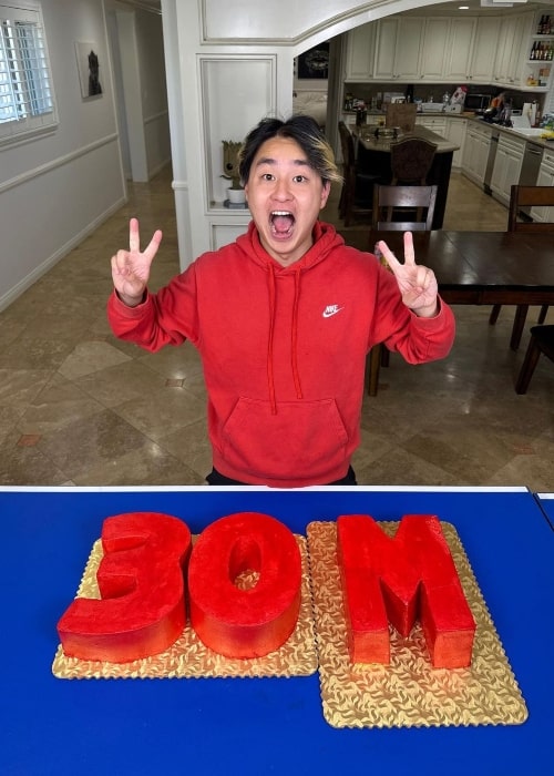 Zhong as seen in a picture while celebrating 30 million subscribers in August 2023