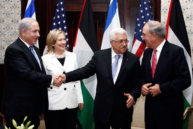 From Left to Right - Israeli Prime Minister Benjamin Netanyahu, U.S. Secretary of State Hillary Clinton, Mahmoud Abbas, and U.S. Special Envoy for Middle East Peace George C. Mitchell in 2010