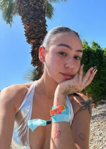 Julie Sofia Height, Weight, Age, Boyfriend, Family