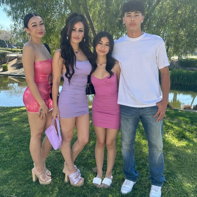 Alesia Tess Ortega as seen in a picture with her children Josie, Tessa, and Nate in April 2023
