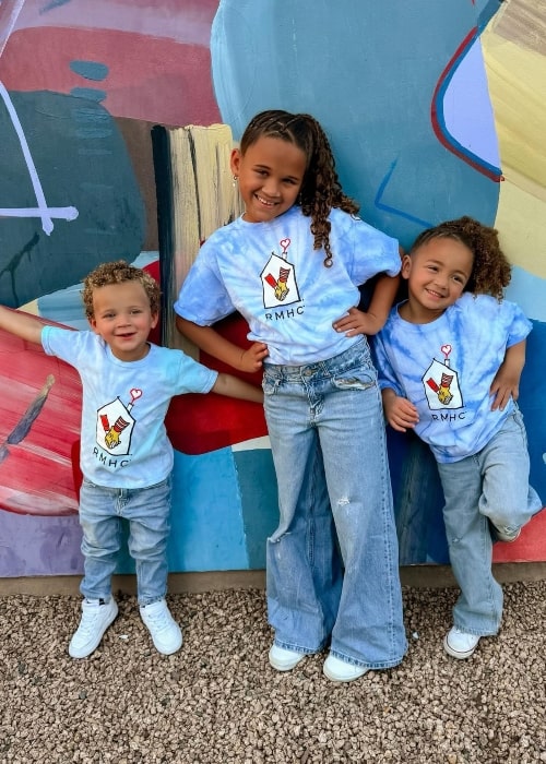 Harper Fluellen as seen in a picture with her siblings Emmett and Hayden in November 2023