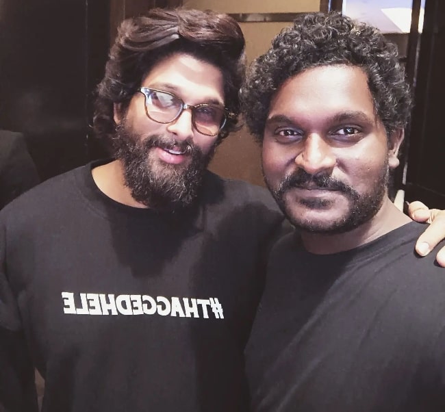 Jagadeesh Prathap Bandari (Right) posing for a picture with Allu Arjun in April 2022