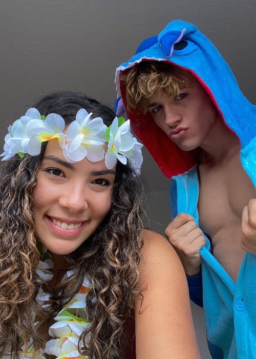 Lewis Kelly as seen in a selfie with his beau Andrea Camila that was taken in Florida, in October 2021