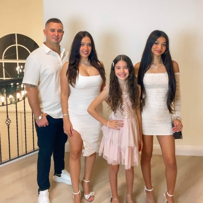 Maria Mir as seen in a picture with her beau Alex and daughters Jasmine and Bella that was taken in November 2023