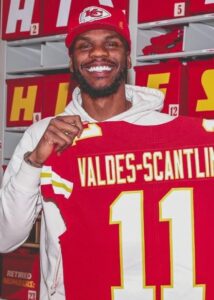 The Shortest Player in NFL History Stood Just 5’3” The Shortest Player in NFL History Stood Just 5’3”