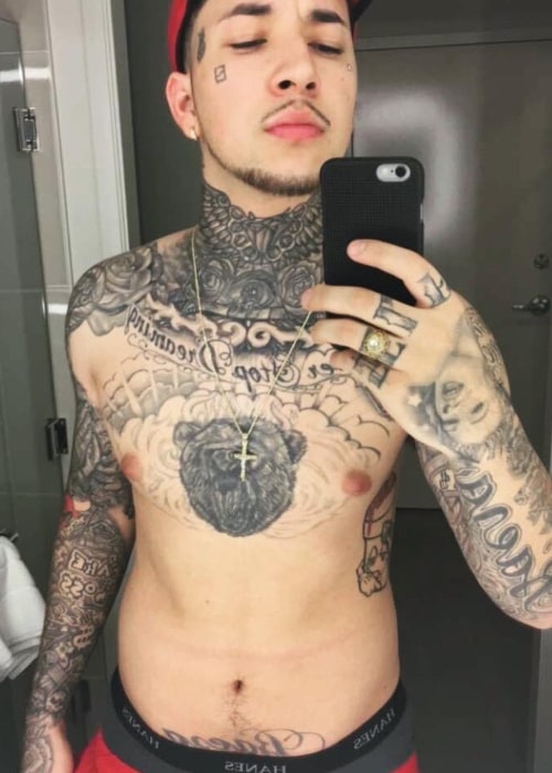 Anthony Baeza as seen while taking a mirror selfie in December 2016