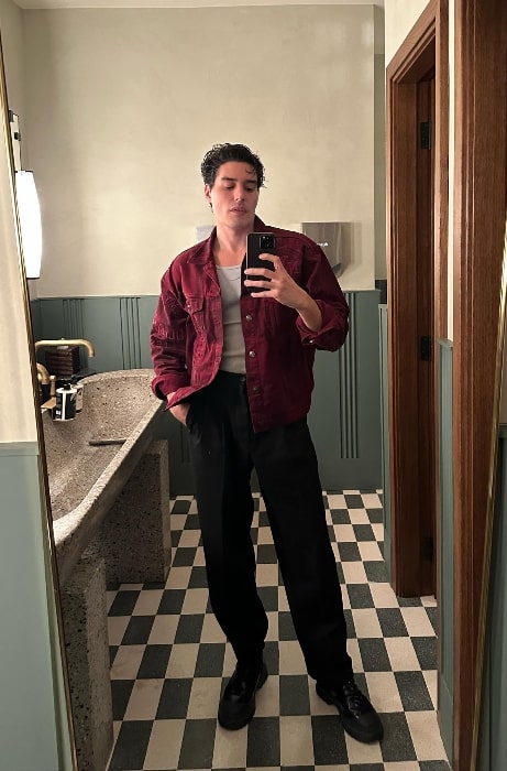 Cristiano Caccamo as seen while taking a mirror selfie in February 2023