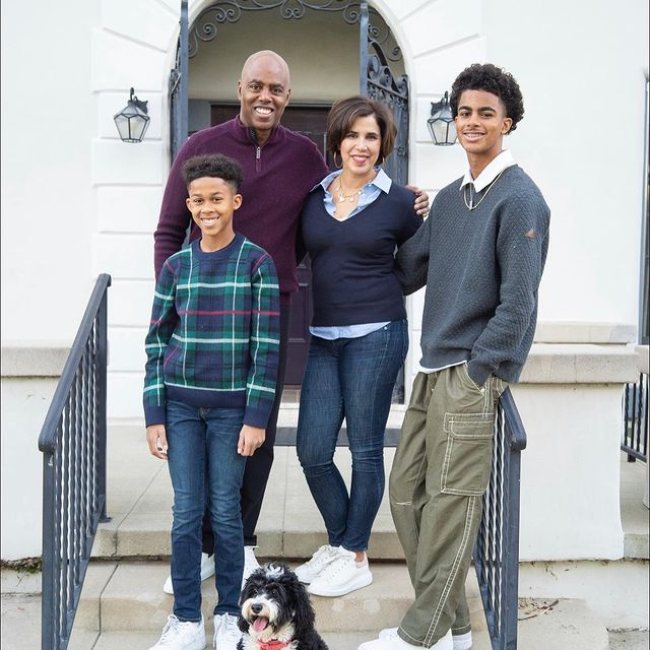 Kevin Frazier as seen with his wife and children in May 2023