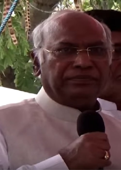 Mallikarjun Kharge as seen at the University of Hyderabad during protests relating suicide of Rohith Vemula in 2016
