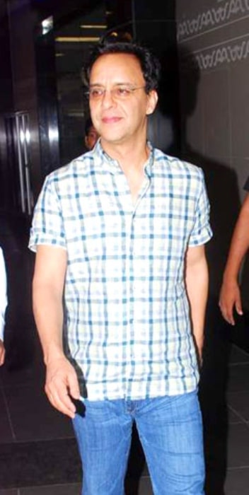 Vidhu Vinod Chopra as seen while returning from IIFA 2012