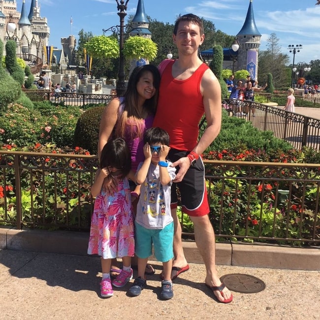 Aphmau as seen in a picture with her husband Jason and their children Joseph and Julia taken in September 2017