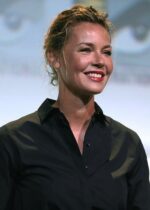 Connie Nielsen Height, Weight, Age, Net Worth, Children