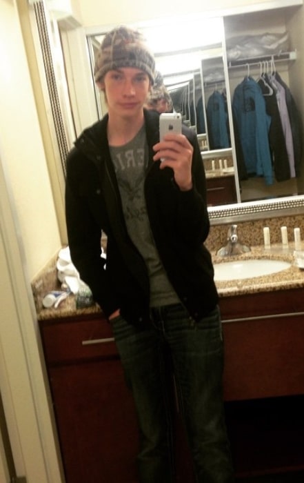Jacob Lofland as seen while taking a mirror selfie in March 2015