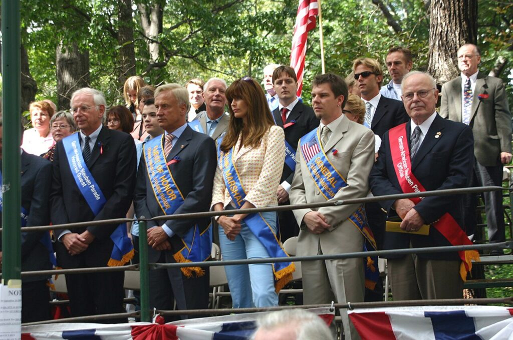 Carol Alt - Steubenparade2006nycvip
