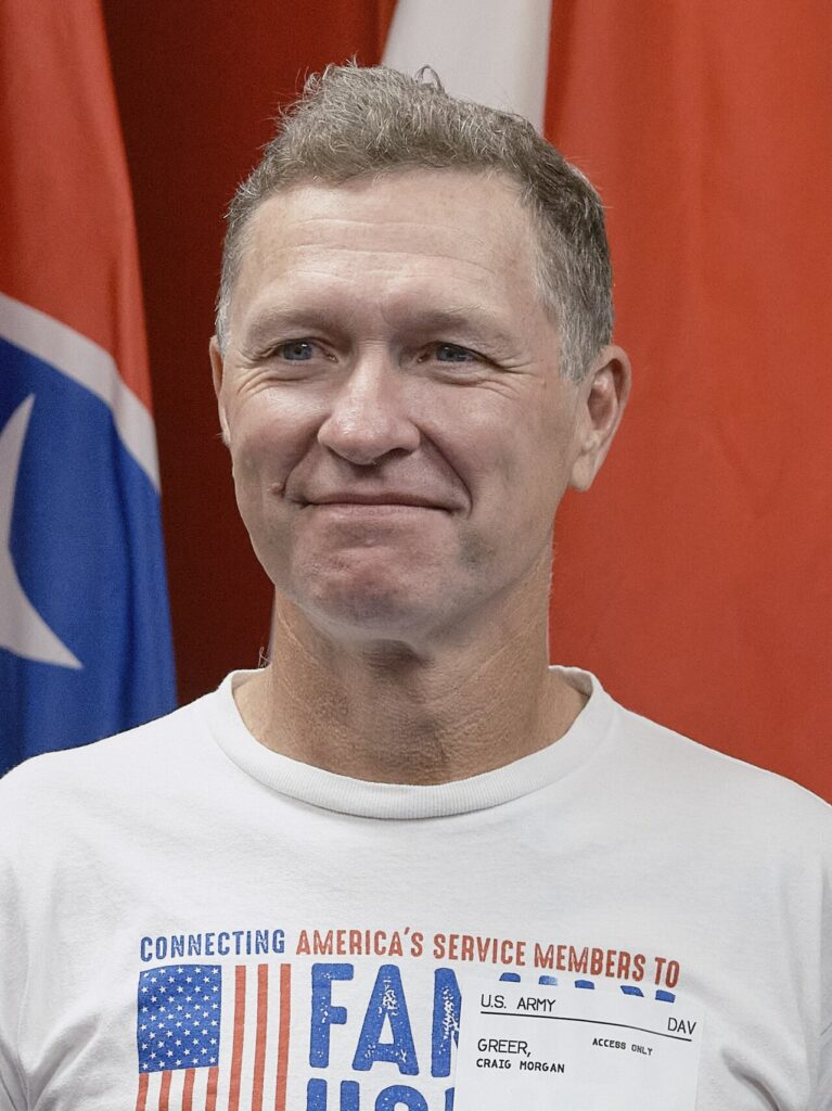Country Music Star, Craig Morgan enlists into the Army 7943574