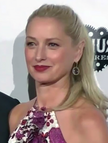 Katherine LaNasa 2016